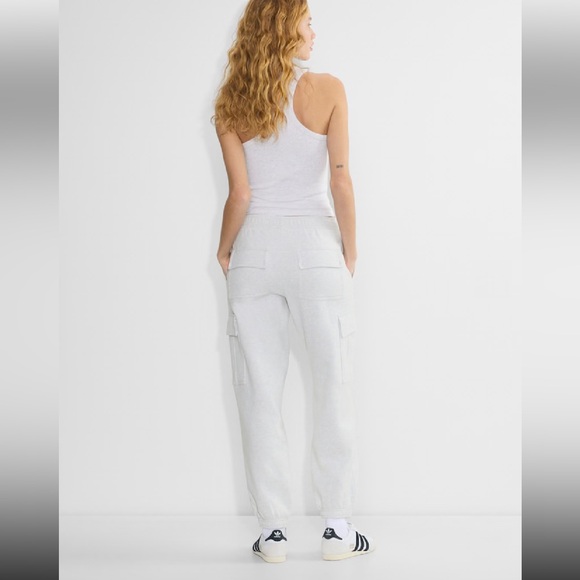 Aritzia Cozy Sweatfleece Mega Cargo Jogger - Picture 10 of 16